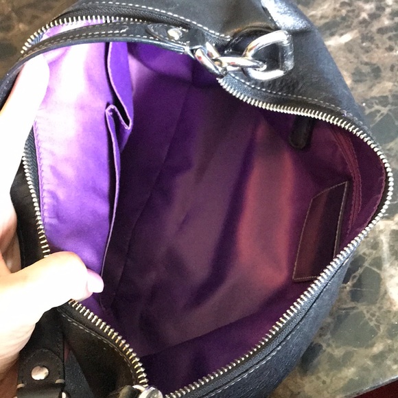 Black small coach purse - Picture 3 of 4